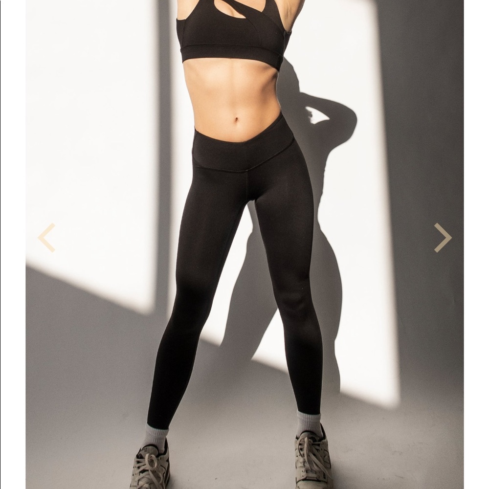 FIVE THE LABEL— PERFECT LEGGING IN BLACK, Adult Small—LIKE NEW